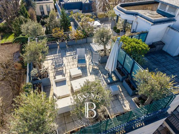 Neuilly-sur-Seine, Appartement 2 Chambres -  163 m² à vendre