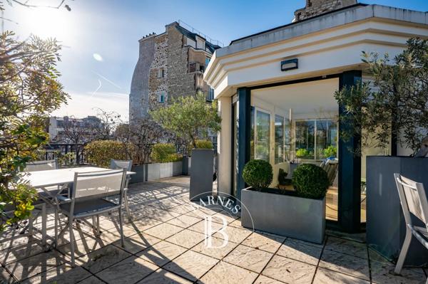 Neuilly-sur-Seine, Appartement 2 Chambres -  163 m² à vendre