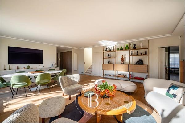 Neuilly-sur-Seine, Appartement 2 Chambres -  163 m² à vendre