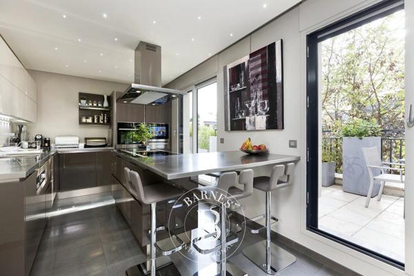 Neuilly-sur-Seine, Appartement 2 Chambres -  163 m² à vendre