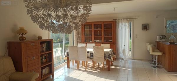 Maison à vendre à Combourg en Ille-et-Vilaine (35270), ref : 091-815   
Quartier gare