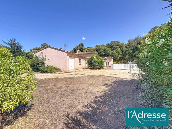 Maison de 127 m² avec piscine sur Bastelicaccia - 4 chambres de plain pied - grand terrain plat