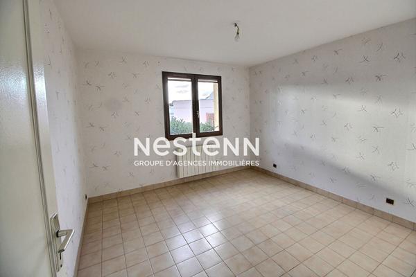 Vénissieux-limite ST-FONS :Maison type 5 adouble habitation et terrain divisible sur une parcelle de 1090m2