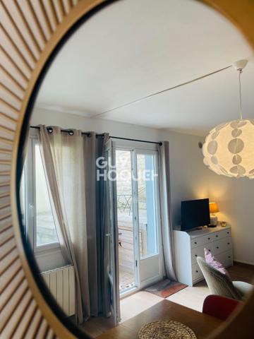 À LOUER MAISON AVEC TERRASSE EN PLEIN CENTRE-VILLE DE COMPIÈGNE