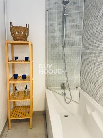 À LOUER MAISON AVEC TERRASSE EN PLEIN CENTRE-VILLE DE COMPIÈGNE