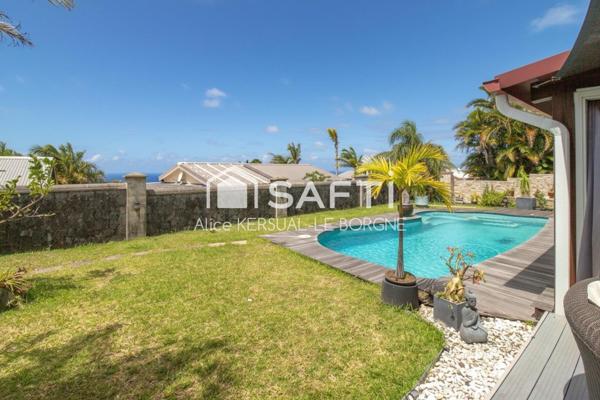 Sainte-Suzanne : Bagatelle | Maison 4 chambres avec piscine