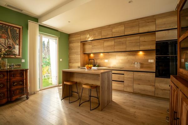 Vente Maison rénové de 158m² avec T3 et T4 Plan des quatre seigneurs 34000