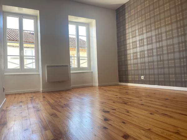 Exclusivité : Maison de ville de type T4 avec cour intérieure