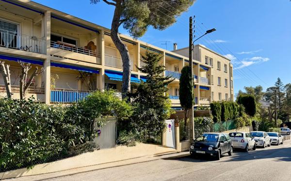 Appartement à vendre    4 pièces • 79,85 m2 Saint-Raphaël