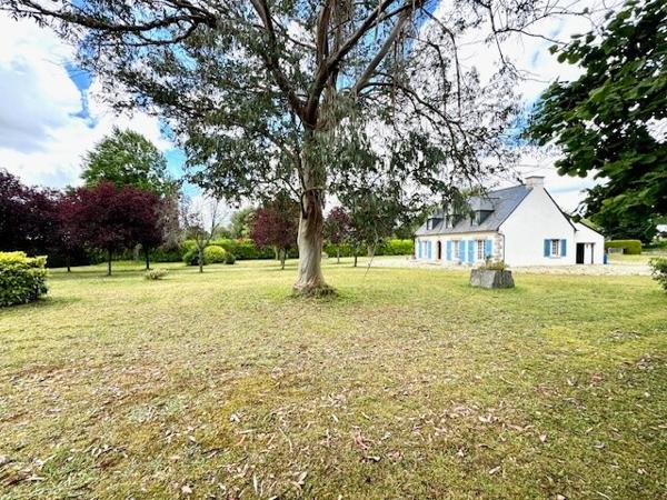 Maison d'habitation sur 5000 m2 de terrain dont une grande partie constructible