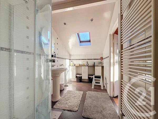 Maison à vendre  8 pièces - 228,33 m2 MONTFERMEIL - 93