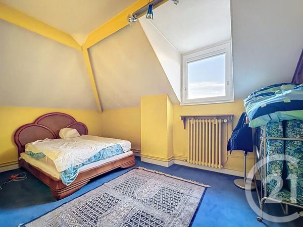 Maison à vendre  8 pièces - 228,33 m2 MONTFERMEIL - 93