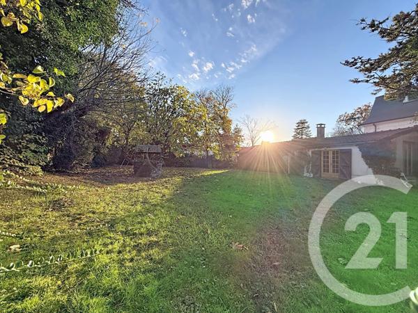 Maison à vendre  8 pièces - 228,33 m2 MONTFERMEIL - 93