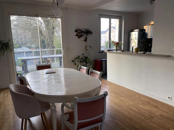 Saumur Proche gare, Université et centre Saumur Maison de Famille de 7 chambres proche Commerces