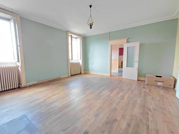 Port sur Saône, propriété à saisir !