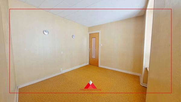 Appartement à rénover avec cave et grenier