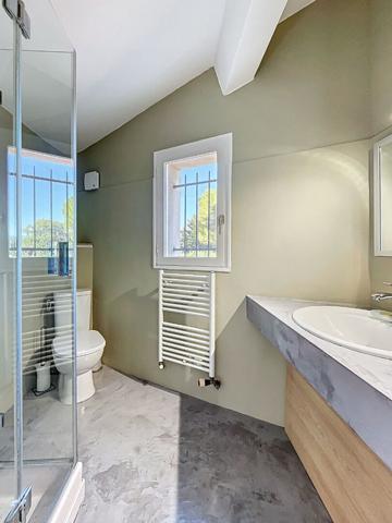 MAISON DE 186 M² SUR 2118 M² DE TERRAIN CONSTRUCTIBLE DANS UN ENVIRONNEMENT CALME