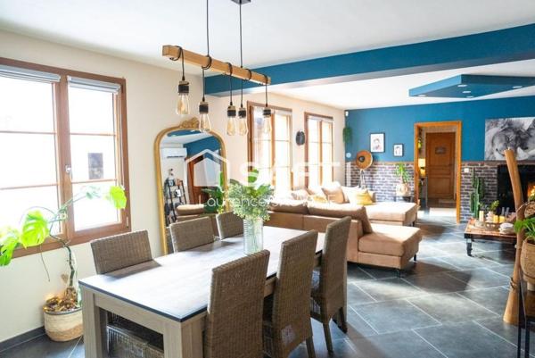 Maison d'exception du 17ème siècle - 217m2 rénovés - charme et confort