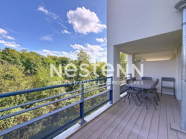 Grand Appartement T4 3 chambres aux Terrasses de Tassigny avec cave ,place de parking et garage- 69500 BRON