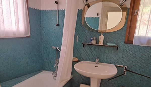 Maison à vendre 6 pièces AURIOL (13) au calme absolu / 22905m² en Zone Naturelle (NS)