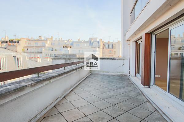 Métro Exelmans - Paris 16ème - Studio avec 20m2 de terrasse !!!