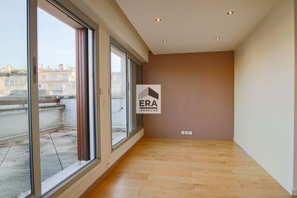 Métro Exelmans - Paris 16ème - Studio avec 20m2 de terrasse !!!