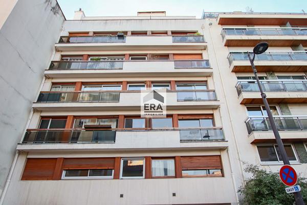 Métro Exelmans - Paris 16ème - Studio avec 20m2 de terrasse !!!