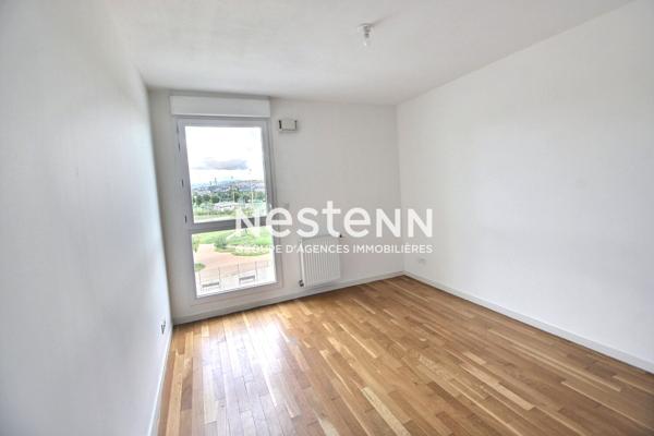 NESTENN#VENISSIEUX#MOULIN A VENT#LIMITE LYON 8°#APPARTEMENT#T3#TERRASSE#GARAGE#TRAMWAY T4 ET T5#GARE#BUS#METRO#COMMERCES#ECOLES#COLLEGES#COMPLEXE SPORTIF