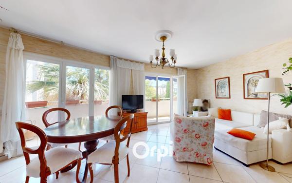 Appartement à vendre    2 pièces • 61 m2 Hyères