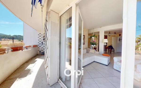 Appartement à vendre    2 pièces • 61 m2 Hyères