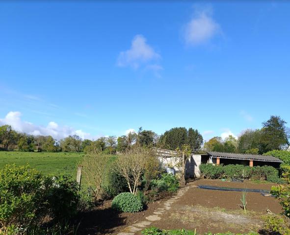 29530 Plonévez du Faou maison très bien entretenue 5 chambres sous sol complet 2200 m²