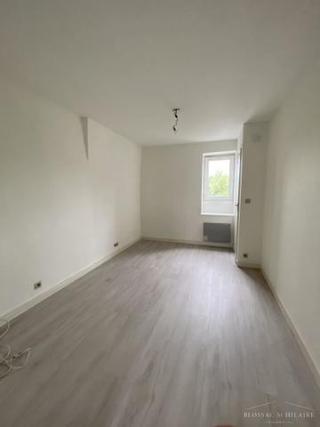 T 2 POITIERS - 2 pièces - 31.30 m2