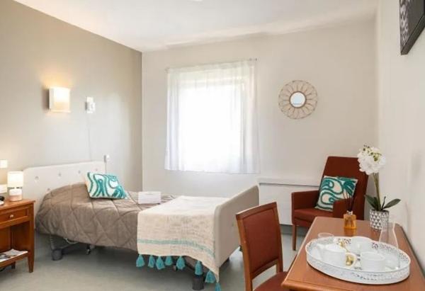 INVESTISSEMENT LOCATIF – SAINT-CYR SUR LOIRE - Résidence Ehpad Korian Croix Périgourd - 5.73%  de rentabilité.