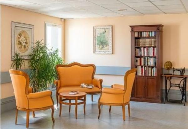 INVESTISSEMENT LOCATIF – SAINT-CYR SUR LOIRE - Résidence Ehpad Korian Croix Périgourd - 5.73%  de rentabilité.