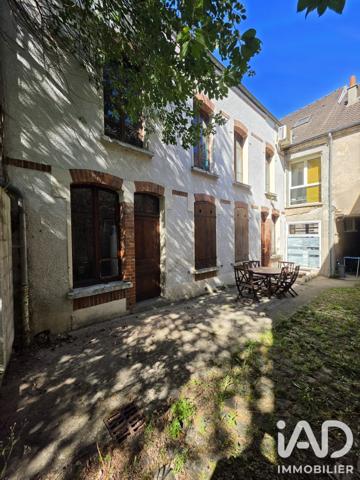 Immeuble à vendre 170 m² Dormans