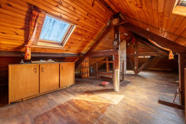 Maison 4 chambres avec combles aménagés et fort potentiel