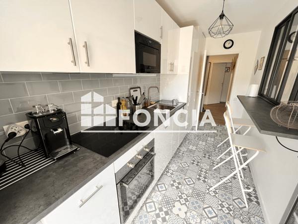 Location Appartement meublé 3 pièces 68.82 m² - RUE SAINTE CECILE Bordeaux 33000