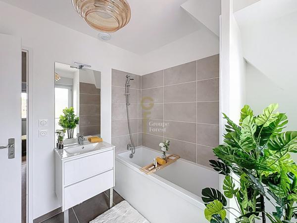 Maison mitoyenne 2 côtés à vendre, 4 pièces - Wasquehal 59290