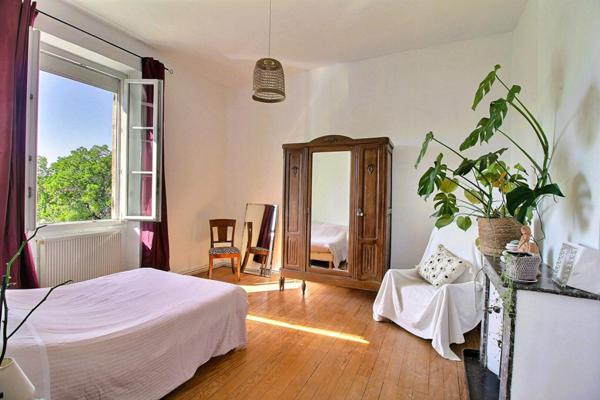 Maison familiale en pierre de 211 M² avec cachet et potentiel