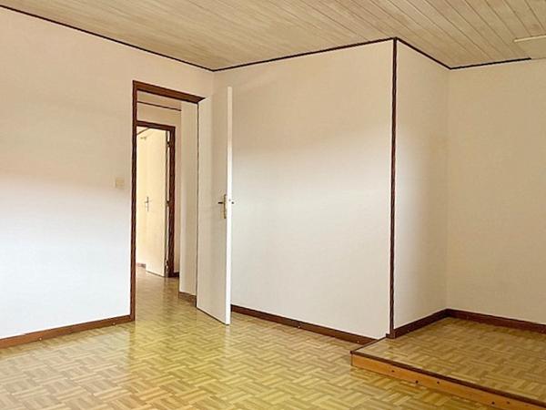 Maison Saint Pierre La Noue 77 m2, 2 chambres, bureau garage et extérieur