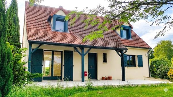 BELLE VILLA AVEC VUE SUR LA CAMPAGNE