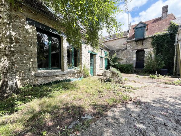 Ensemble immobilier de deux logements proche DOURDAN