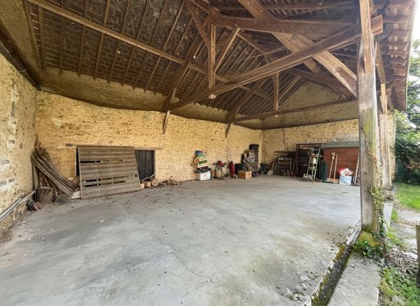 Ensemble immobilier de deux logements proche DOURDAN