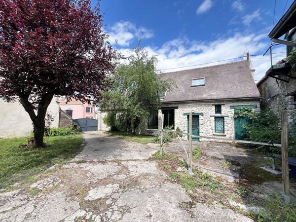 Ensemble immobilier de deux logements proche DOURDAN