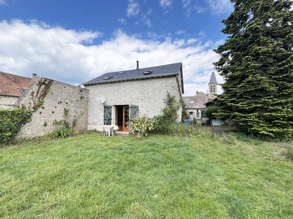 Ensemble immobilier de deux logements proche DOURDAN