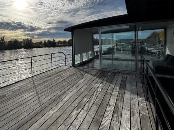 Bateau-Loft Exceptionnel de Grande Dimension à Vendre à Conflans Sainte Honorine. ( 78)