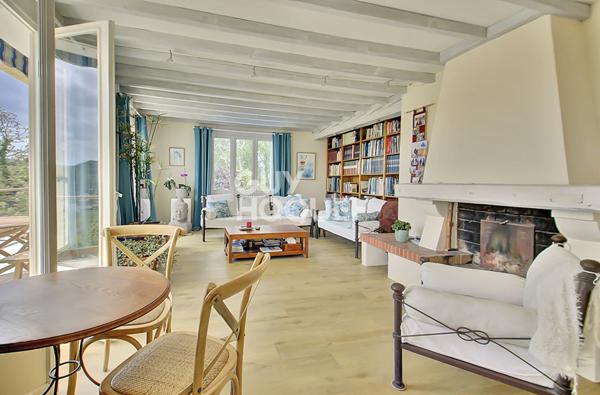 Maison à vendre à Ruy Montceau - 6 pièces, 4 chambres, 208 m²