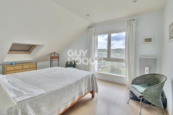 Maison à vendre à Ruy Montceau - 6 pièces, 4 chambres, 208 m²