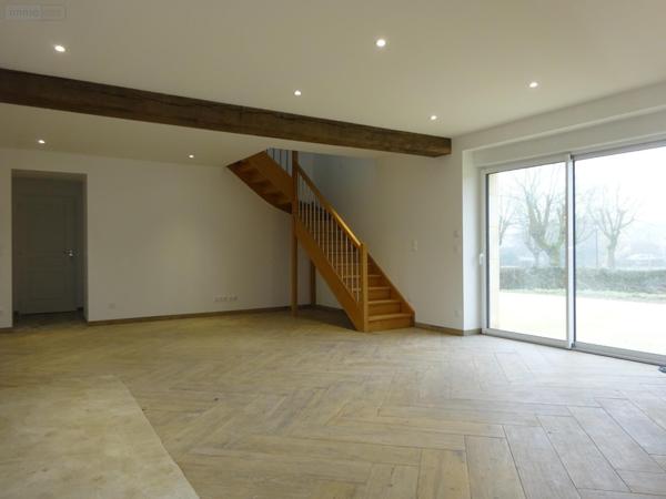 Maison restaurée à louer à Berd'huis dans l'Orne (61340), ref : LOC BER 843