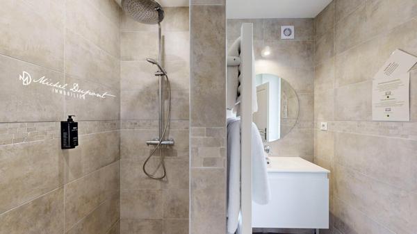 Restaurant avec appartements locatifs